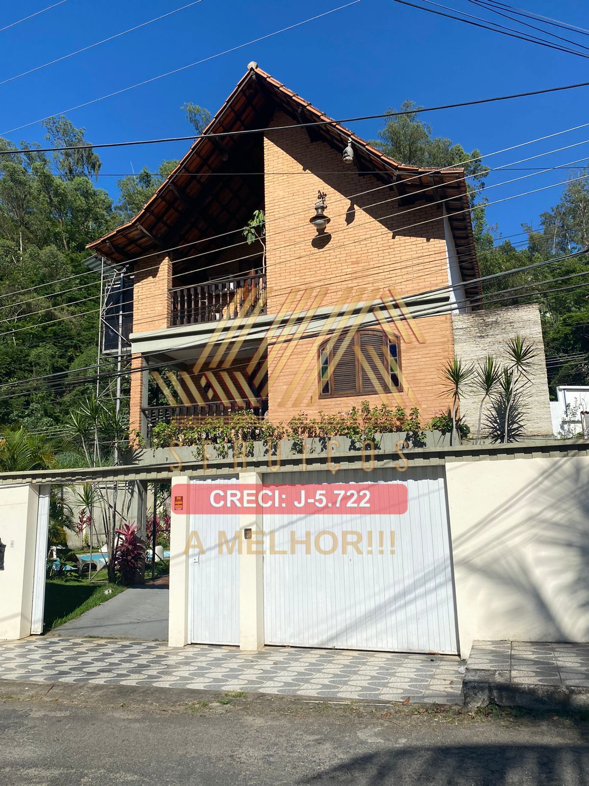 Vende-se linda casa localizada em bairro nobre ( Santa Rosa) Barra Mansa – RJ